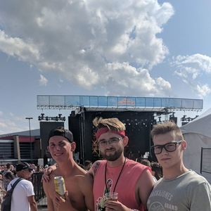 Meet your Posher, Troy